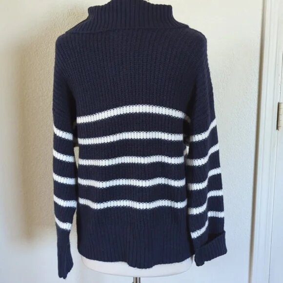 Cynthia Rowley sweater L NWT Navy white SOFT!!! - Picture 3 of 4